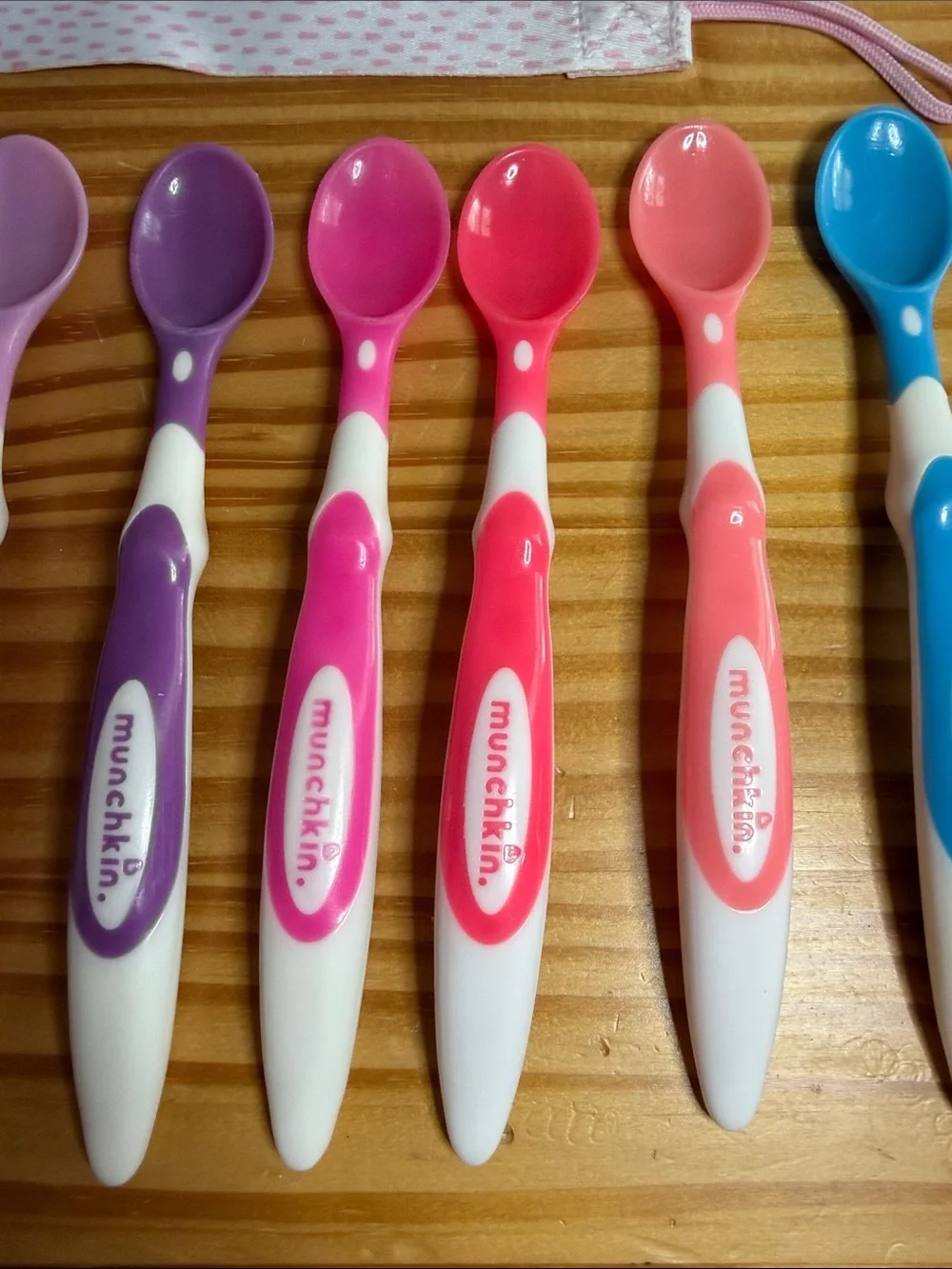 Munchkin Infant Spoons & Fabric Pacifier Clips Holder Bundle (16 Pieces)